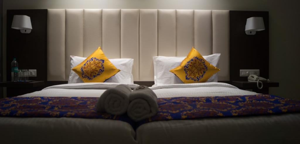 Hotel Ganpat Grand Palani Zewnętrze zdjęcie
